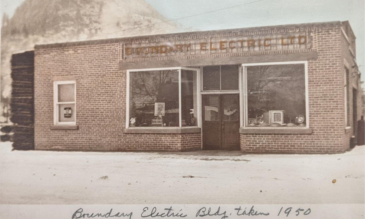 An old photo of Boundary Electric in Grand Forks from 1950. 