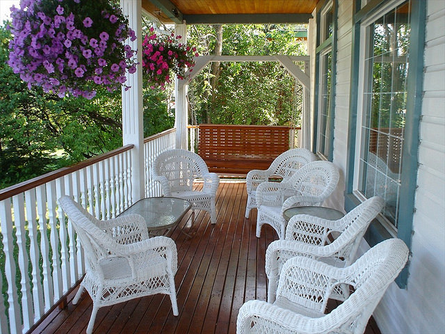 The veranda of the Nurses Residence Bed and Breakfast in the summer. 