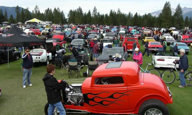 Overview of Columbia Valley Classic Car Show. 