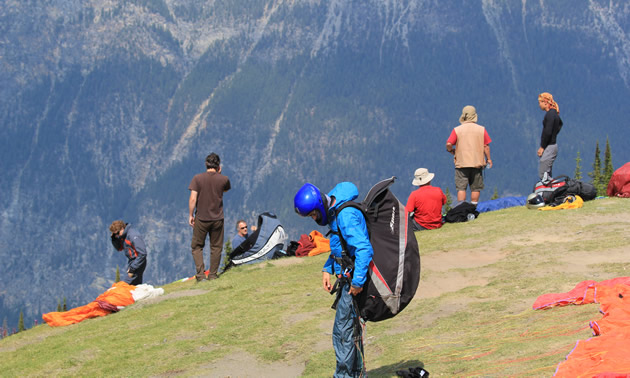 Foot-launch pilots prepare to fly from Mount 7 near Golden, B.C.