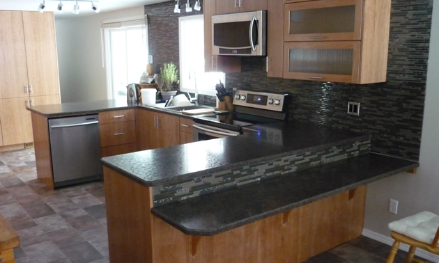 Kitchen cabinets made by Bruce Richier of Leaf Cabinetry, Winlaw, B.C.