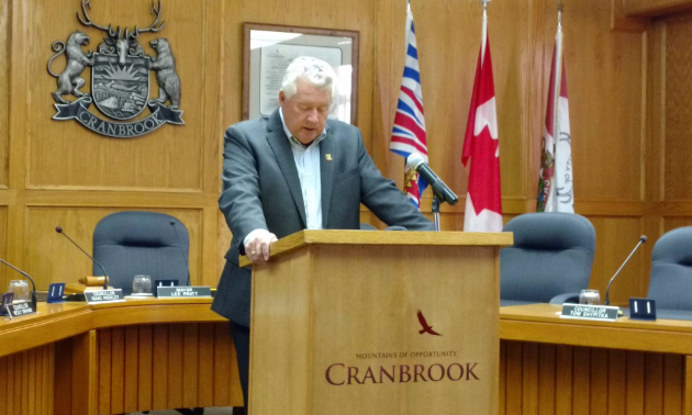 Cranbrook mayor Lee Pratt speaks about a proposed $10 million loan to fix Cranbrook roads.