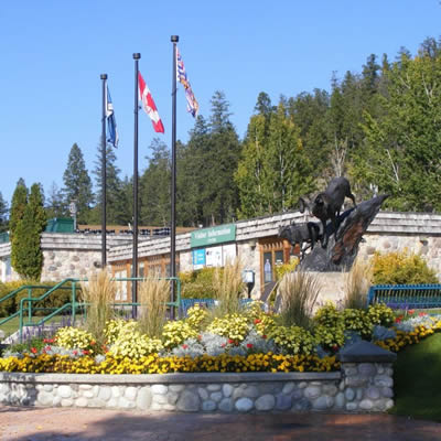 Tourism Radium, the Visitor Centre and the Radium Hot Springs Chamber of Commerce are conveniently located together on Highway 93/95 in Radium Hot Springs, B.C.