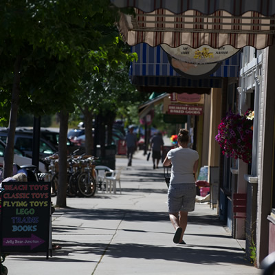 Rossland's merchants work to keep the downtown area pretty and inviting. 
