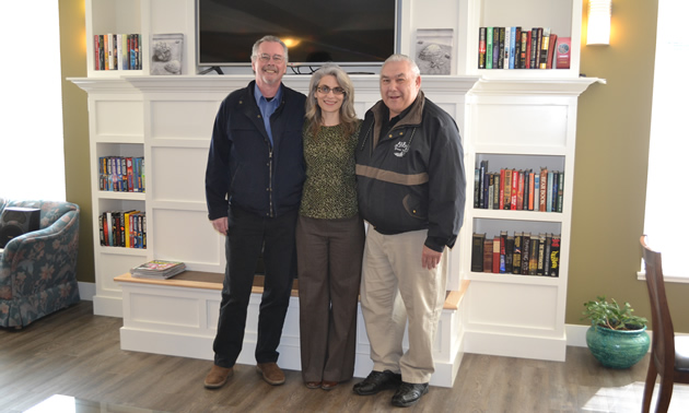 (L to R) Salmo mayor Stephen White, Salmo CAO Diane Kalen-Sukra, and Phil Berukoff, president, Salmo Supportive Housing Society, at the new supportive housing development in Salmo, B.C.  