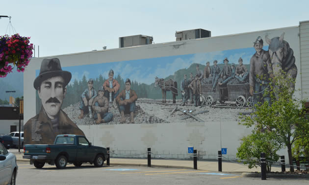 Sparwood mural depicting mining history