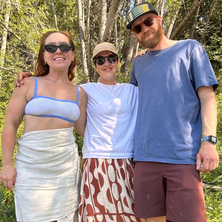 three owners of Kamu Sauna standing together