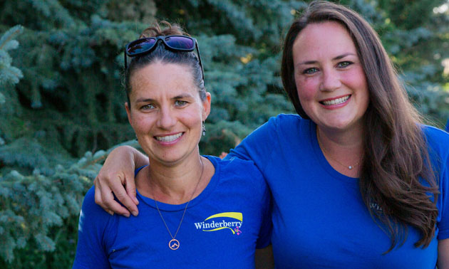 Lin Egan (left) and her sister Anna Steedman