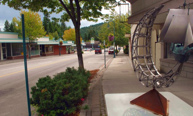 Castlegar is attractively situated on the banks of the Columbia River.