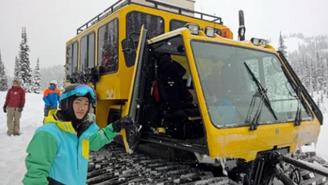 Liang and his fellow SROAM students spent three days of safety training in the mountains above Nelson in early-January where they spent time learning about the cat skiing element of the winter outdoor recreation industry. 