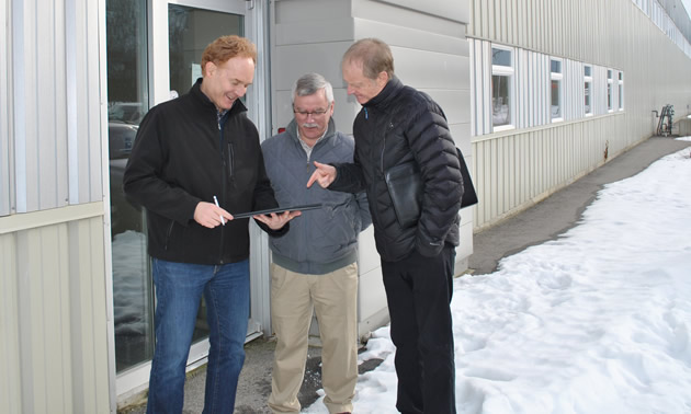 (From left) Local entrepreneur Brian Fry discusses his plan for an innovation centre with Columbia Basin Trust’s Tim O’Doherty, Senior Manager, Investments, and Jon Exley, Manager, Assessment and Development.