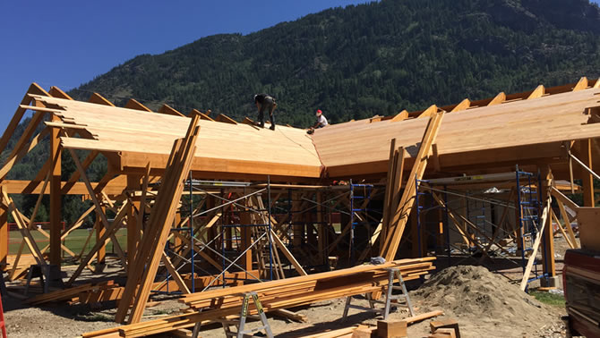 Picture of the construction of the new Celgar Pavillion at Castlegar's Millennium Park. 