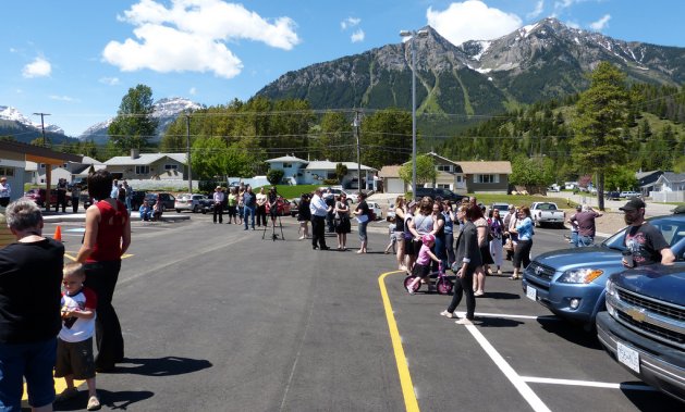 Elkford welcomes tourism and business alike.