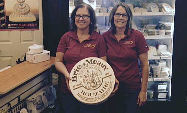 Joy Guyot (L) and Michelle Nagy-Deak are co-owners of The French Connection Cheese Club in Golden, B.C. The shop can be found in an unusual location—the city's municipal campground.
Photo credit:
Photo courtesy The French Connection Cheese Club
