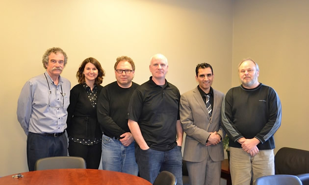 A grassroots group is looking to build connections between entrepreneurs and innovators in the community to strengthen
Castlegar’s entrepreneurial culture. Pictured from left to right are: Gregg Neelin, Consultant; Andrea Wilkey, Community Futures; Dan
Salekin, Columbia Networks Inc; Jason Taylor, Selkirk College; Arry
Dhillon, City of Castlegar and Ron Perepolkin, Community Futures.