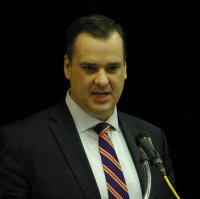 Minister of Industry James Moore speaking at Cranbrook Chamber luncheon.  Robert Hawkins photo