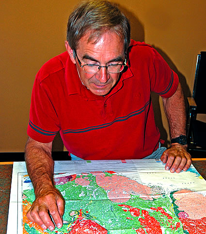 Peter Klewchuk reading a map