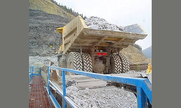 Picture of heavy equipment truck. 