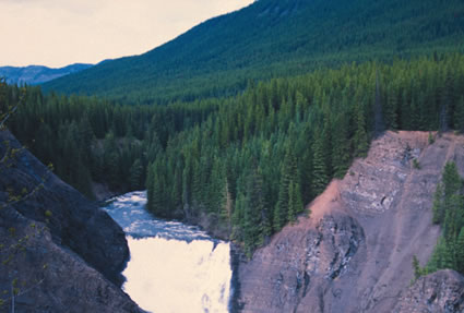 Mountains and water scene in Elkford