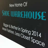Photo shoe warehouse sign