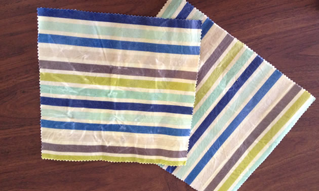 These Little Lunches Reusable Wraps are made from a geometric fabric of multi-coloured stripes, which adults might prefer.
